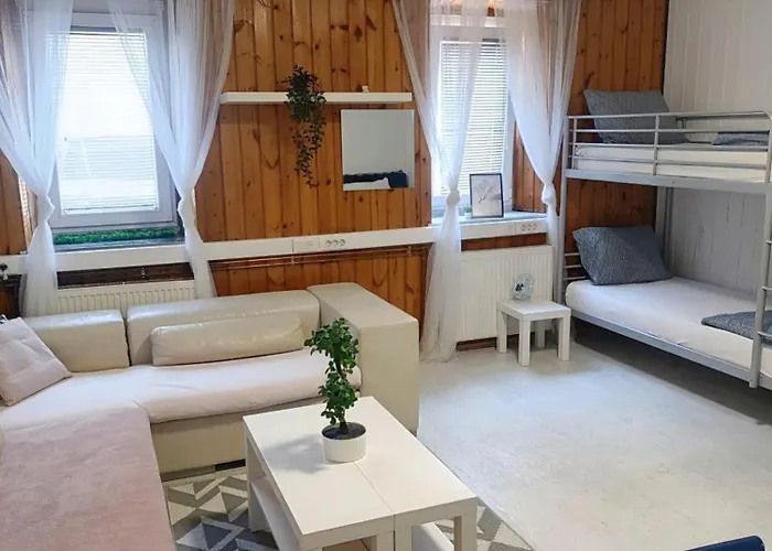 For Four People Nina Lubiana